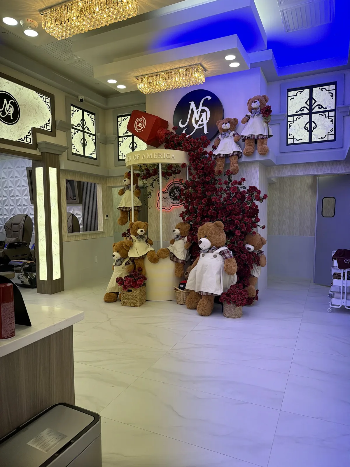Signature teddy-bear and floral display
